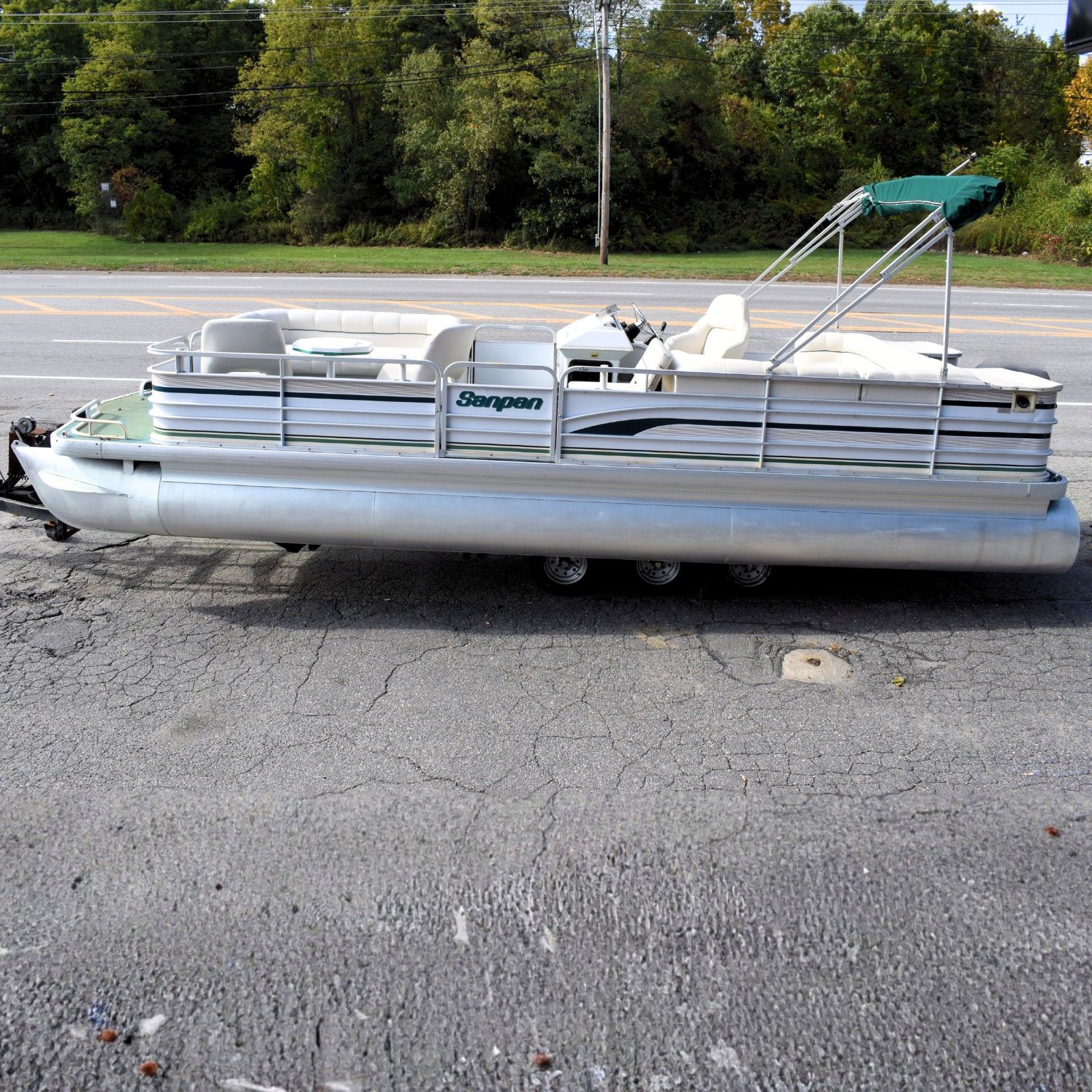 1994 Sanpan 2500 Pontoon Boat – 25ft – Excellent Condition