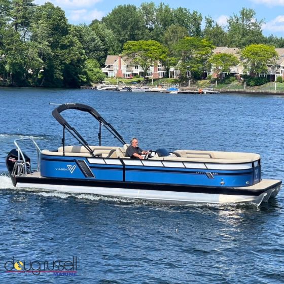 2023  New Leftover Viaggio Lago 25U Tritoon Mercury 175hp