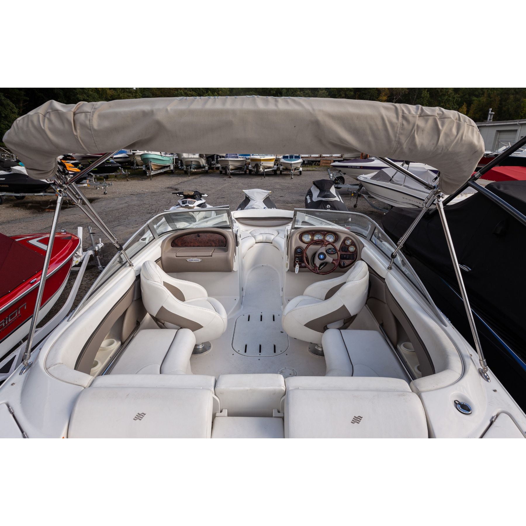 2004 Four Winns 210 Horizon