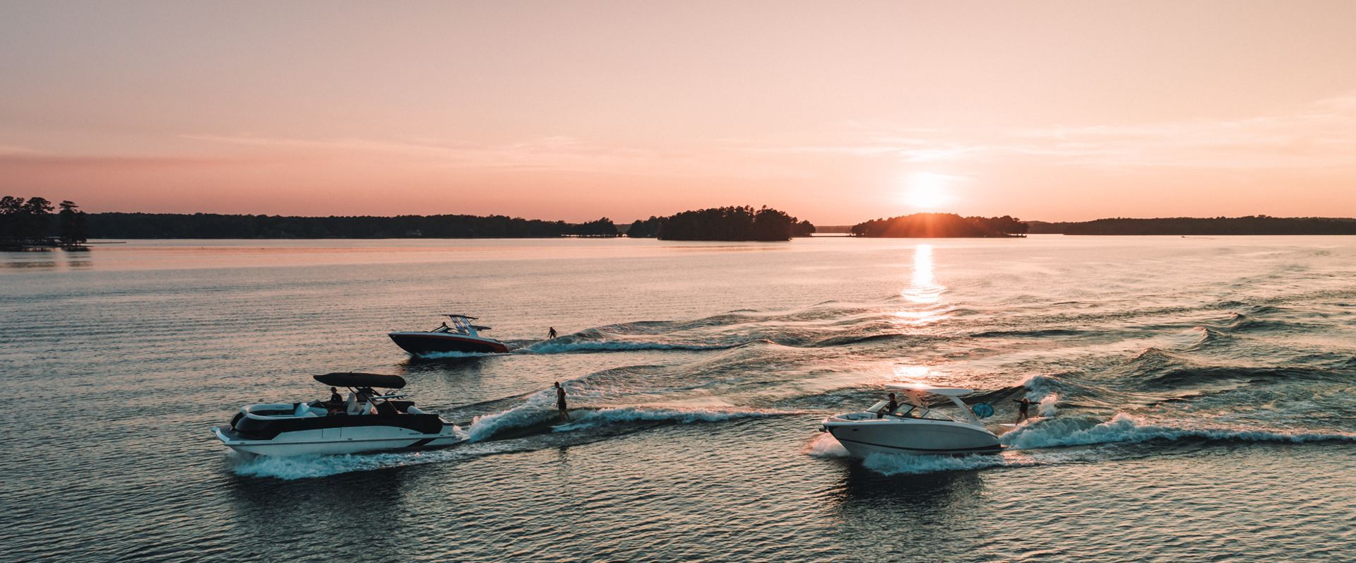 boats & pontoons